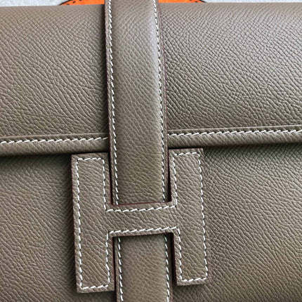 JIGE ELAN 29 CLUTCH IN MEDIUM BROWN CALFSKIN