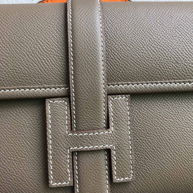 JIGE ELAN 29 CLUTCH IN MEDIUM BROWN CALFSKIN