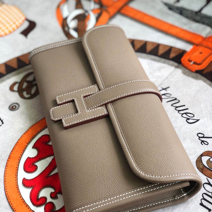 JIGE ELAN 29 CLUTCH IN MEDIUM BROWN CALFSKIN