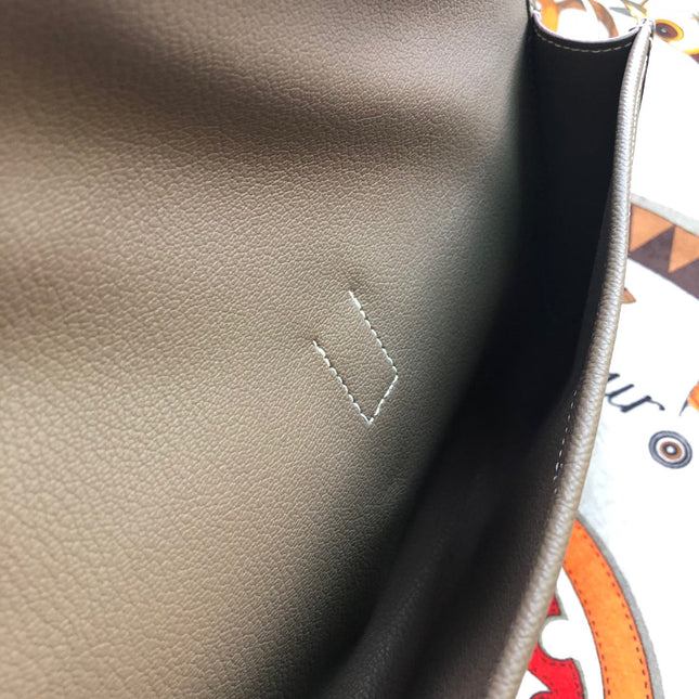 JIGE ELAN 29 CLUTCH IN MEDIUM BROWN CALFSKIN