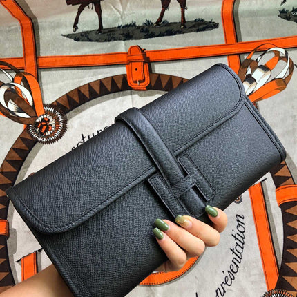 JIGE ELAN 29 CLUTCH IN BLACK CALFSKIN