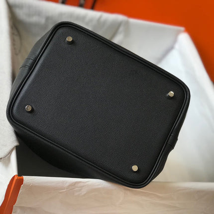 HM PICOTIN LOCK 22 BLACK CALFSKIN WITH BRAID STRAP