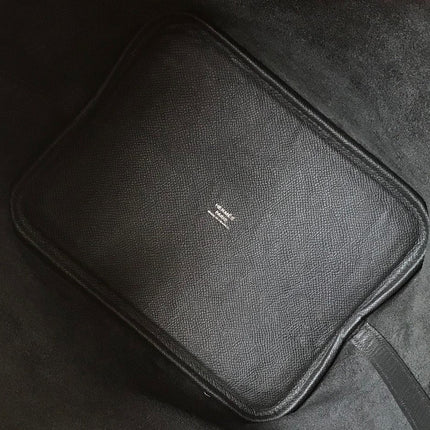 HM PICOTIN LOCK 22 BLACK CALFSKIN WITH BRAID STRAP