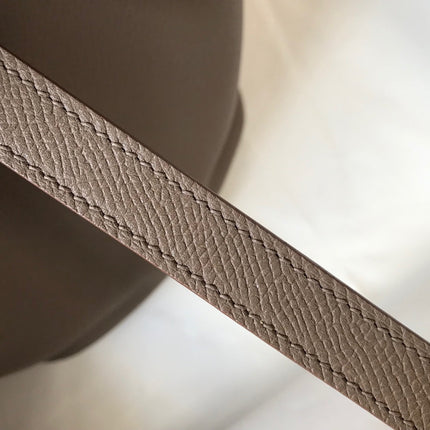 HM PICOTIN LOCK 22 TAUPE CALFSKIN WITH BRAID STRAP