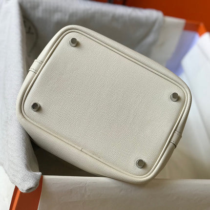 HM PICOTIN LOCK 18 WHITE CALFSKIN WITH BRAID STRAP