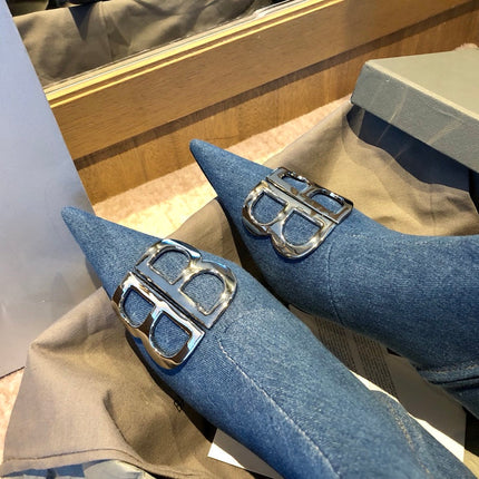 POINTED-TOE KITTEN HEEL 45 MM ANKLE BOOTS IN BLUE DENIM