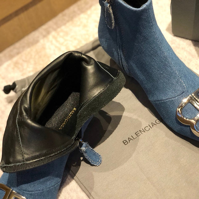 POINTED-TOE KITTEN HEEL 45 MM ANKLE BOOTS IN BLUE DENIM