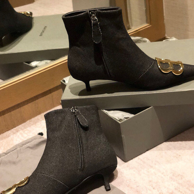 POINTED-TOE KITTEN HEEL 45 MM ANKLE BOOTS IN BLACK DENIM