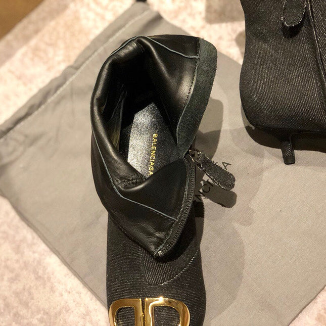 POINTED-TOE KITTEN HEEL 45 MM ANKLE BOOTS IN BLACK DENIM