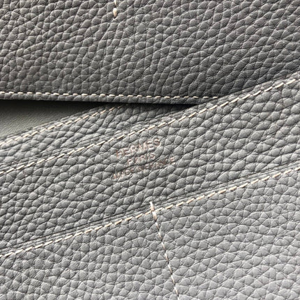 TOGO PASSPORT HOLDER 20 IN SILVER GRAY CALFSKIN