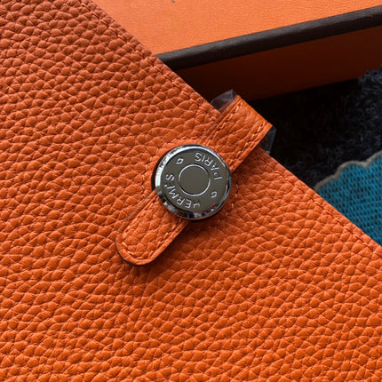 TOGO PASSPORT HOLDER 20 IN FIRE ORANGE CALFSKIN