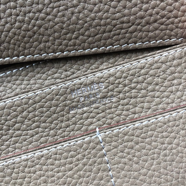 TOGO PASSPORT HOLDER 20 IN LIGHT BROWN CALFSKIN