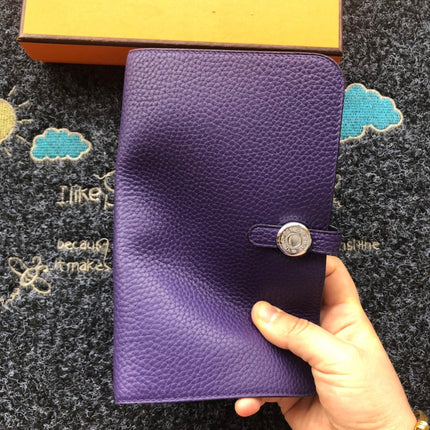 TOGO PASSPORT HOLDER 20 IN ROYAL PURPLE CALFSKIN