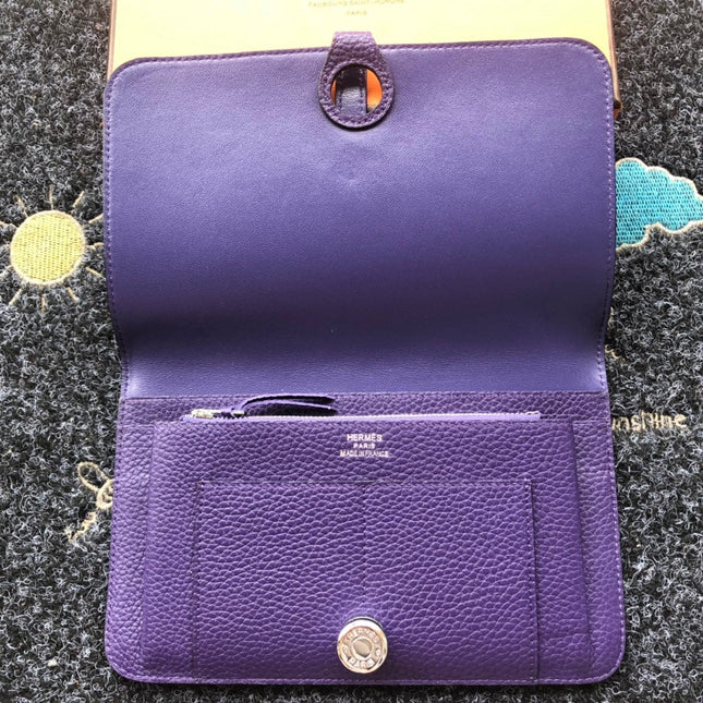 TOGO PASSPORT HOLDER 20 IN ROYAL PURPLE CALFSKIN