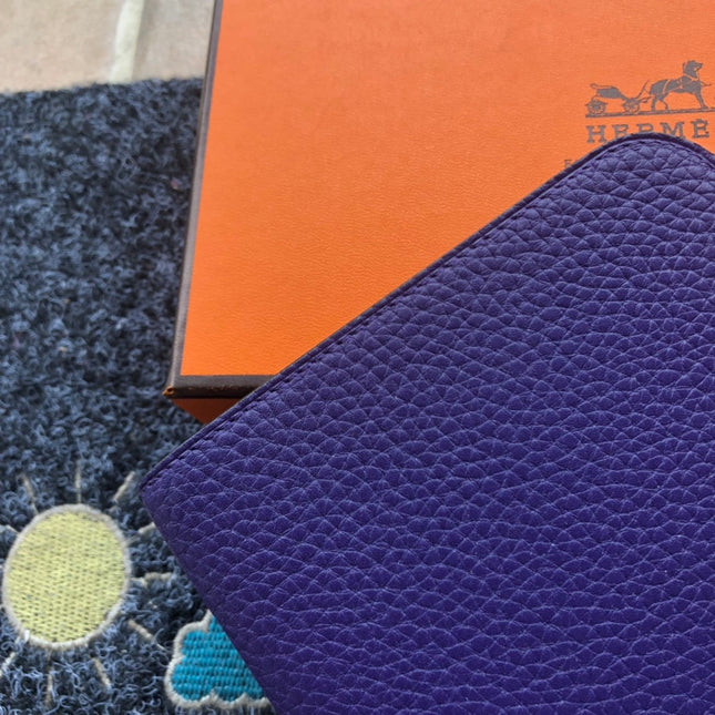TOGO PASSPORT HOLDER 20 IN ROYAL PURPLE CALFSKIN