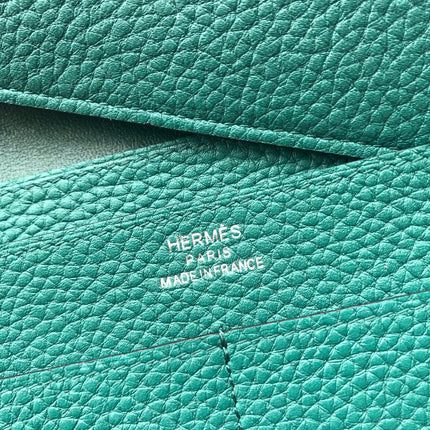 TOGO PASSPORT HOLDER 20 IN FOREST GREEN CALFSKIN