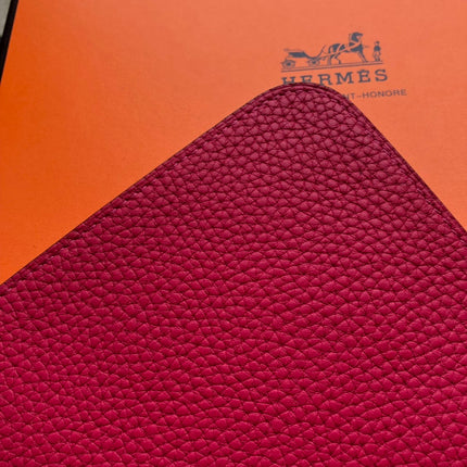 TOGO PASSPORT HOLDER 20 IN CLASSIC RED CALFSKIN