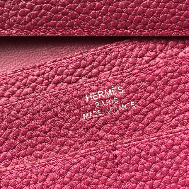 TOGO PASSPORT HOLDER 20 IN JAM PURPLE CALFSKIN