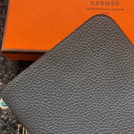 TOGO PASSPORT HOLDER 20 IN DARK GRAY CALFSKIN