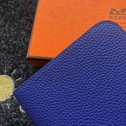 TOGO PASSPORT HOLDER 20 IN INDIGO BLUE CALFSKIN