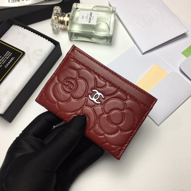 CC FLORAL CARD HOLDER 11.2 GARNET CALFSKIN SILVER ICON