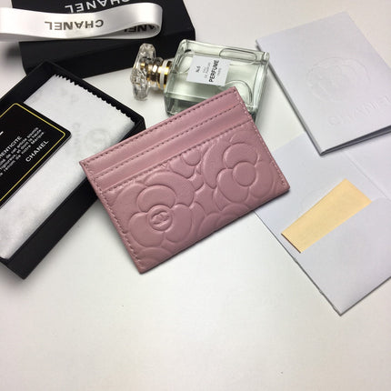 CC FLORAL CARD HOLDER 11.2 BABY PINK CALFSKIN SILVER ICON