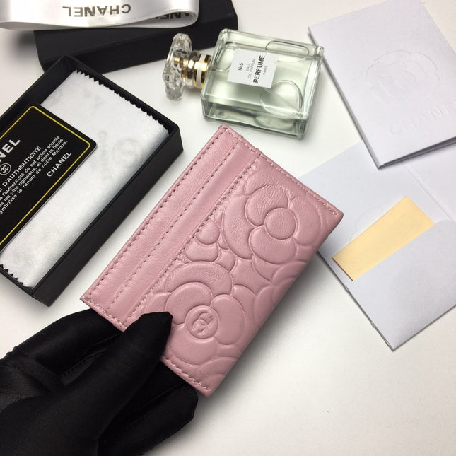 CC FLORAL CARD HOLDER 11.2 BABY PINK CALFSKIN SILVER ICON