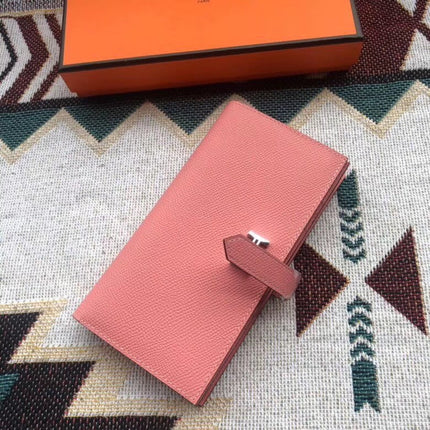 BEARN LONG 17 WALLET IN SALMON PINK EPSOM LEATHER