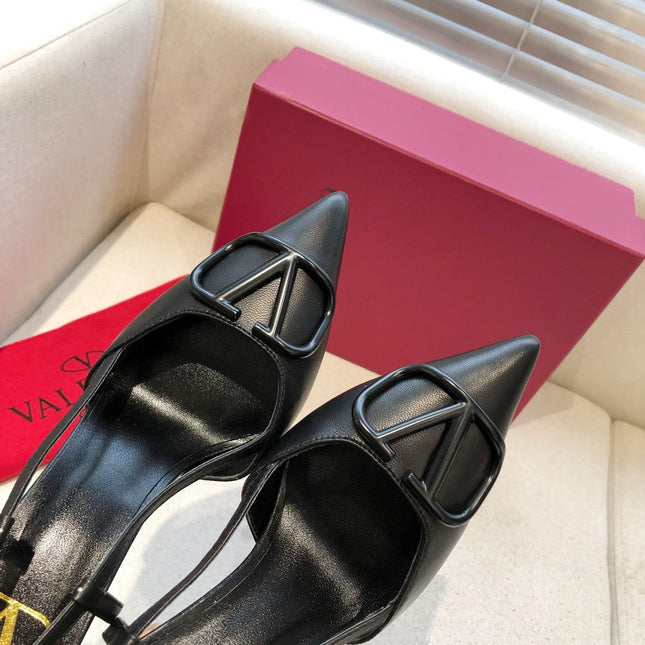 VLOGO SIGNATURE BLACK CALFSKIN HIGH SLINGBACK PUMP 7 CM