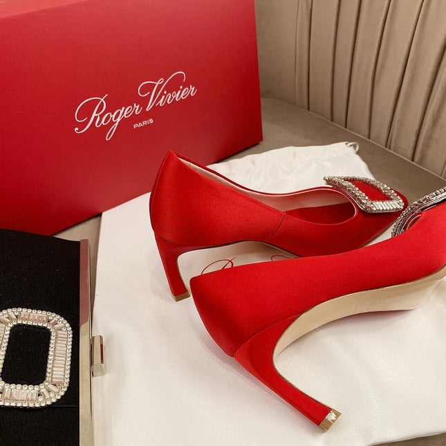TROMPETTE PUMPS IN RED SILK CRYSTAL BUCKLE