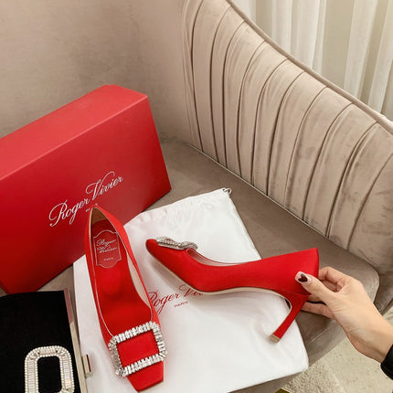 TROMPETTE PUMPS IN RED SILK CRYSTAL BUCKLE