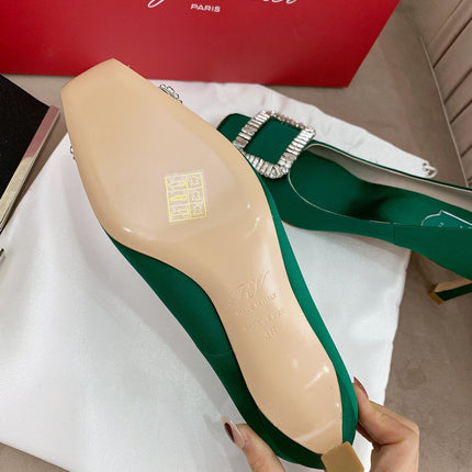 TROMPETTE PUMPS IN GREEN SILK CRYSTAL BUCKLE