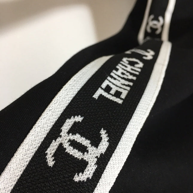 CHANEL 25S TRACKSUIT 322