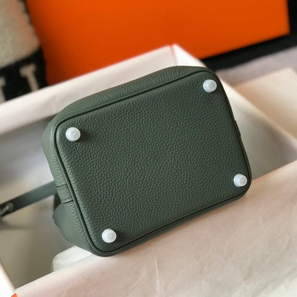 picotin lock 18 grass green togo shw