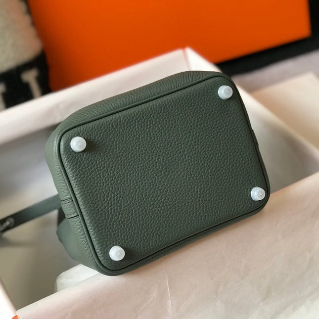 picotin lock 18 grass green togo shw