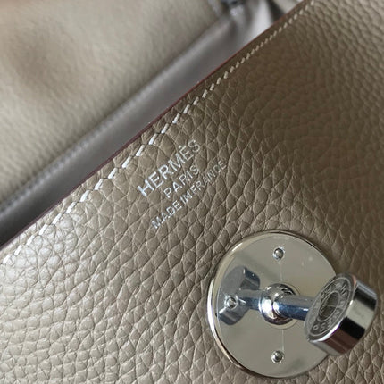 HM LINDY 30 BAG KHAKI CALFSKIN