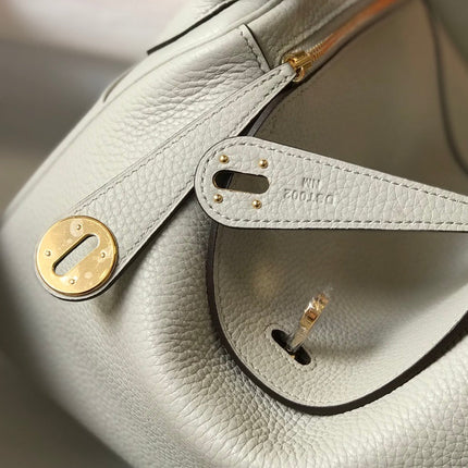 HM LINDY 26 BAG CREAM CALFSKIN