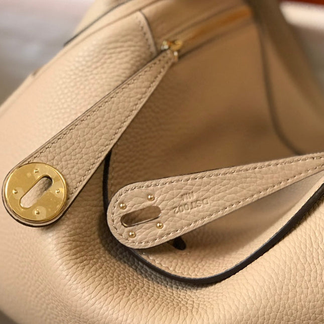 HM LINDY 26 BAG BEIGE CALFSKIN