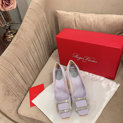 TROMPETTE PUMPS IN LIGHT PURPLE SILK CRYSTAL BUCKLE