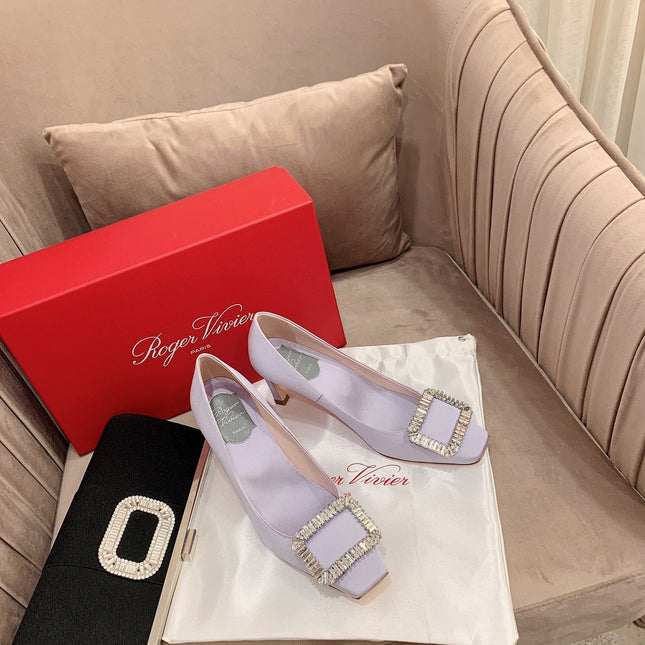 TROMPETTE PUMPS IN LIGHT PURPLE SILK CRYSTAL BUCKLE