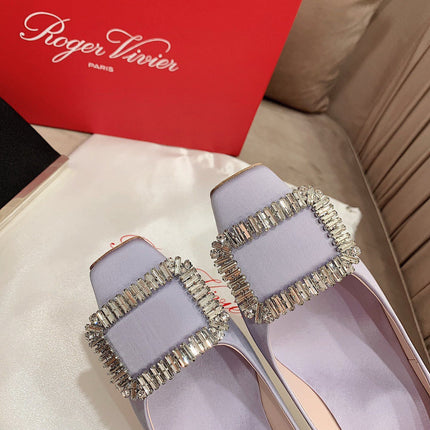 TROMPETTE PUMPS IN LIGHT PURPLE SILK CRYSTAL BUCKLE