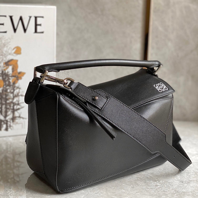 MEDIUM 29 PUZZLE BAG IN BLACK SOFT GRAINED CALFSKIN