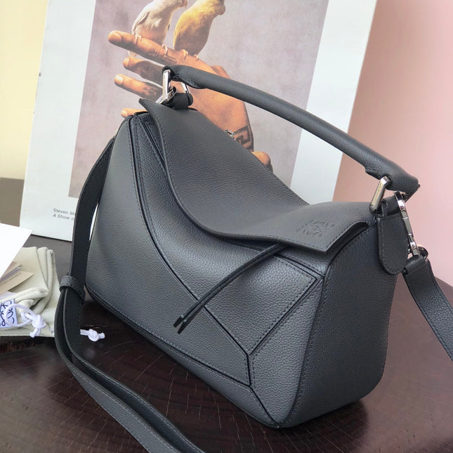 SMALL PUZZLE 24 BAG IN CLASSIC BLACK CALFSKIN