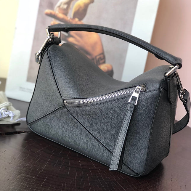 SMALL PUZZLE 24 BAG IN CLASSIC BLACK CALFSKIN