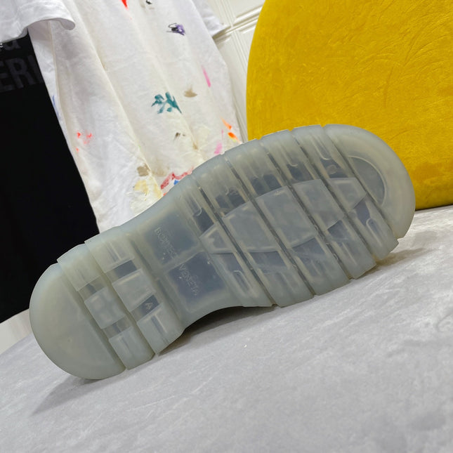 TIRE CHELSEA BOOT IN BLACK MIX BISQUE BEIGE CALFSKIN WITH TRANSPARENT SOLE