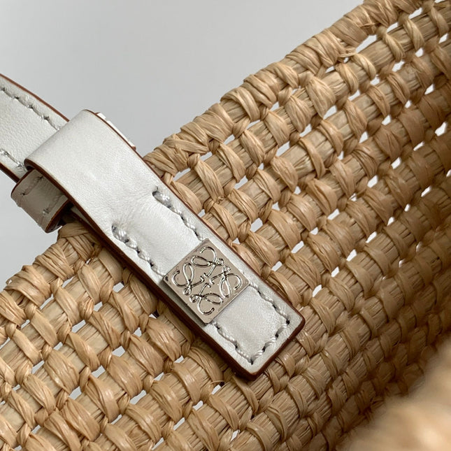 LOEWE 25S BASKET BAG 30 IN NATURAL MIX WHITE RAFFIA CALFSKIN SHOULDER STRAP