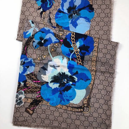 GUCCI 25S SCARF 140 IN CASHMERE 740371