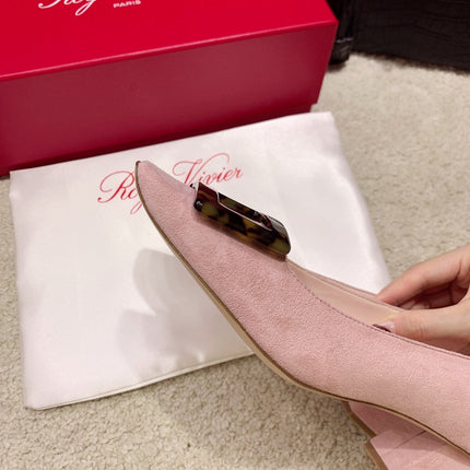 BELLE VIVIER PUMPS IN PINK SUEDE TORTOISESHELL BUCKLE