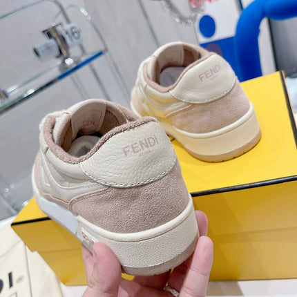 FENDI CASUAL SNEAKER IN WHITE CALFSKIN AND LIGHT PINK SUEDE