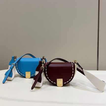 MOONLIGHT 19 IN WINE RED SMOOTH CALFSKIN GOLD HARDWARE